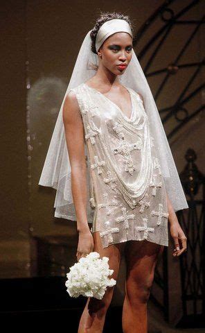 naomi campbell versace show 1997|naomi campbell versace wedding dress.